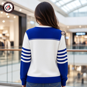 เสื้อคาร์ดิแกนไหมพรมปักลายวินเทจสำหรับผู้หญิง ยี่ห้อเซต้า ฟี บีต้า รุ่นฟินเนอร์ ทำจากอะคริลิก |   ปักตราสัญลักษณ์ชมรมหญิง ZOB แบบสั่งทำพิเศษสำหรับสุภาพสตรี - Product Image 2