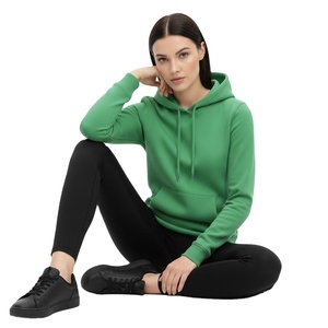 Sudadera con capucha verde esmeralda de 350 g/m² para mujer, corte ajustado, tejido grueso de felpa francesa, ropa de mujer al por mayor, sudadera con capucha tipo pullover. - Product Image 1