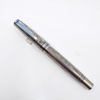 Stylo en acier de Damas, instrument d'écriture haut de gamme pour les professionnels et les entreprises.