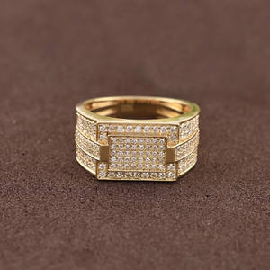 Bague de fiançailles pour homme en argent sterling 925 avec diamant moissanite taille ronde, style hip-hop, cadeau de bijoux pour anniversaire de mariage pour lui - Product Image 1