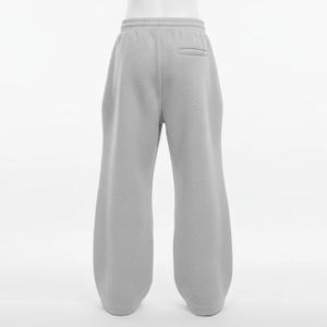 Pantalones Deportivos Unisex Grises a Rayas de Felpa/Algodón, Transpirables, de Peso Medio, Cintura Elástica, Corte Holgado, Largos, con Cordón Ajustable y Bordado - Product Image 4