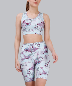 Ensemble de yoga et fitness extensible quadridirectionnel pour femme, comprenant un soutien-gorge de sport sans rembourrage à imprimé abstrait sexy et un short froncé aux fesses, tenue de sport active - Product Image 3