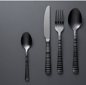 Juego de cubiertos negros modernos con acabado pulido a espejo, diseño minimalista, aptos para lavavajillas, para bodas o cenas. - Product Image 1