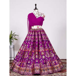 Lehenga Choli de Fiesta para Mujer con Elegante Trabajo de Tejido Zari - Product Image 1