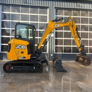 Mini-excavatrice JCB avec performances polyvalentes pour les canaux de drainage, les fosses de câblage et les applications de construction générale - Product Image 4
