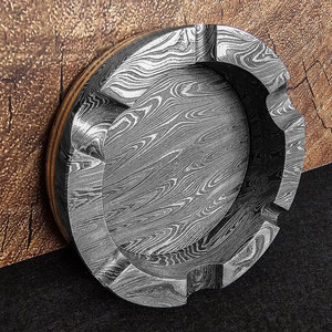 Cendrier en acier Damas de haute qualité, résistant à la chaleur, avec plusieurs motifs, pour une utilisation en intérieur et en extérieur - Product Image 1