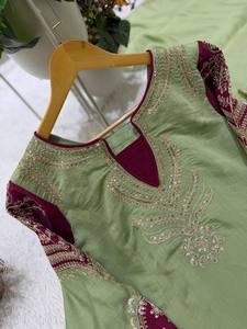 Conjunto de Kurta Kameez para Mujer, Bordado MUL CHANDERI, Secado Rápido, Estilo Indio-Pakistaní para Bodas, Multicolor, con Gotta Patti y Salwar - Product Image 2