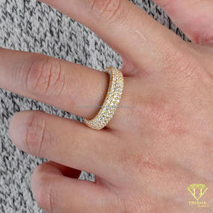 Vente en gros d'anneaux fins en argent sterling 925 avec diamants de laboratoire pour les détaillants et les distributeurs de bijoux de luxe. - Product Image 4