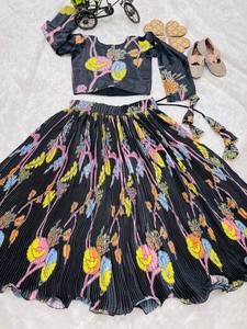 Ensemble Lehenga Choli noir pour enfants avec motif imprimé et dupatta – Tenue ethnique pour filles pour mariage et fêtes - Product Image 5