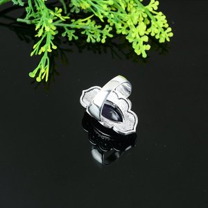 Anillo de plata chapada hecho a mano con piedra preciosa de amatista natural, talla 6 - Product Image 1