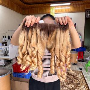 Extensiones de Cabello Humano Virgen Vietnamita al por Mayor, Paquetes de Cabello Humano Rizado con Trama Cosida a Mano, Pelucas de Cabello Humano con Frente de Encaje - Product Image 1
