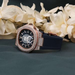 Splendide Montre de Luxe à Diamants, Mouvement Quartz Analogique ETA, Verre Saphir 28mm, Moissanite, Bracelet Argenté, Homme, Étanche 10m - Product Image 2