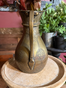 Mughal-Stil Messing-Wasserkrug Handgefertigter Antiker Messingkrug Vintage Indischer Messingkrug Dekorativer Verzierter Wasserkrug Tradition - Product Image 3