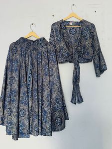 Conjunto de 2 Piezas Bohemio para Mujer, Top Corto de Gasa con Estampado Floral, Corte Holgado, Estilo Primavera-Verano, Manga Tres Cuartos - Product Image 1