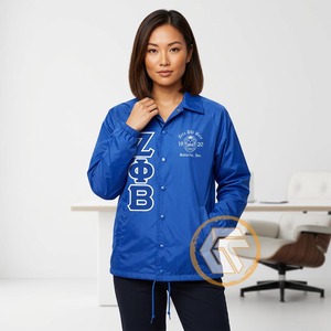 Tresors grecs - Veste brodée personnalisée avec logo Zeta Phi Beta Sorority pour femmes, en polyester 100% et doublure en soie - Product Image 2