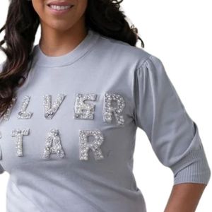 AKA เสื้อสเวตเตอร์แขนสั้นซิลเวอร์สตาร์สำหรับผู้หญิง เสื้อถักปักตัวอักษร พรีเมี่ยม ลำลอง มีสไตล์ - Product Image 5