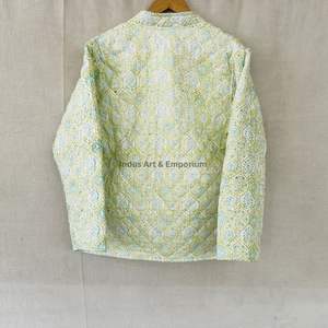 Chaqueta de algodón acolchada vintage hecha a mano, chaqueta de algodón vintage Jaipuri de manga larga - Product Image 5