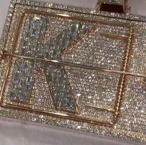 Colgante de oro con moissanita y micro pavé, estilo Hip Hop, con diseño de pila de dinero y efecto efecto hielo, para fiesta - Product Image 3