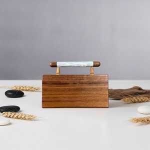 Pochette en bois contemporaine haut de gamme avec incrustation de nacre et détails élégants en nacre pour mariages modernes, festivals et soirées - Product Image 4