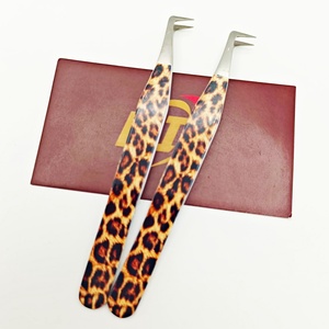 Pinzas Profesionales para Extensión de Pestañas, Acero Inoxidable, Volumen de Pestañas, 90 Grados, OEM, Pinzas con Estampado de Guepardo - Product Image 4
