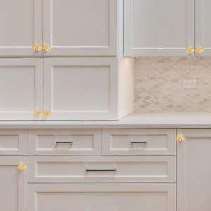 Poignées de meuble en laiton Golden Bee, forme originale, poignée et bouton de meuble de cuisine traditionnels, design durable - Product Image 3