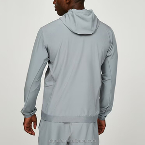 ชุดวอร์มไนลอนกันลมแบบสองชิ้นสำหรับผู้ชาย OEM ผลิตตามสั่ง น้ำหนักเบา เหมาะสำหรับวิ่งและเล่นกีฬา ผู้ผลิตและผู้จัดจำหน่าย - Product Image 2