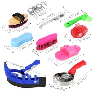 Kit de toilettage pour chevaux : peigne pour crinière et queue, brosse de massage, grattoir à sueur, cure-ongles, brosse à crinière, éponge de nettoyage - Product Image 3