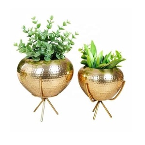 Jardinière de fleurs métallique Pot de forme ovale avec pieds à trois pieds Table Top Floor Living & Drawing Room Pot Balcon Home Office Table - Product Image 3