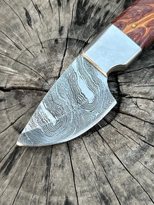 Cuchillo de desollar de acero de Damasco forjado a mano, cuchillo de caza tradicional de Damasco, cuchillo de desollar de acero de Damasco - Product Image 2