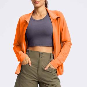 Veste de sport longue durée pour femme, dotée d'un matériau durable, confortable et respirant - Product Image 4