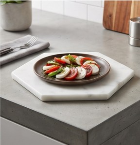 Tabla de cortar hexagonal de mármol blanco de primera calidad con vetas grises naturales para uso en la cocina - Product Image 2