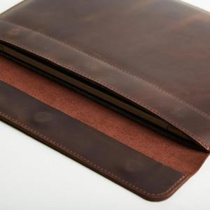 Sac à bandoulière en cuir véritable souple fait main de luxe avec logo personnalisé pour homme, moderne, portable et de haute qualité, pour ordinateur portable - Product Image 3