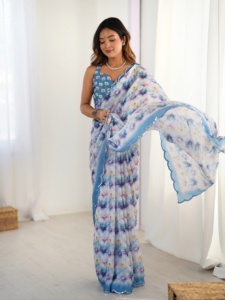 Sari de chinnon pesado con estampado floral Kutchi y borde de cuentas para mujer, ideal para bodas tradicionales indias. - Product Image 3