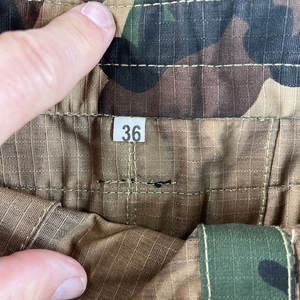 Kilt tactique utilitaire camouflage vert olive pour homme, avec poches cargo plissées, vêtements de travail 2026 - Product Image 6