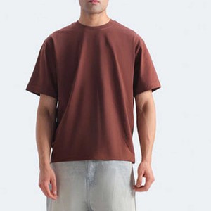 T-shirt homme marron de haute qualité à prix abordable, design OEM, coton, manches courtes, style streetwear moderne, léger. - Product Image 1