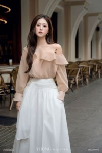 YOUNG by VIVI KA Blouse en Chiffon Beige à Volants Asymétrique Élégante à Manches Longues pour Femme Printemps-Été HAILEY - Product Image 3