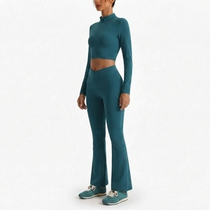 Conjunto Deportivo para Mujer, Top Corto de Manga Larga, Pantalones Acampanados de Cintura Alta, Ropa Deportiva Elástica para Yoga y Ejercicio - Product Image 5