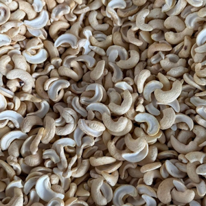 OEM, ODM Packaging SANTIGO <b>Nuts</b> <b>Kernels</b> Kaju Cashew <b>Nuts</b> Broken Kaju Fast Deliver - Product Image 1