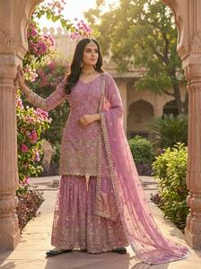 Ensemble élégant de sharara brodé pour femme, parure de designer Fendy en soie froissée, kurta sharara palazzo avec dupatta fantaisie pour mariage - Product Image 5