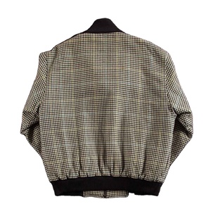 Custom Streetwear High Quality Winter Bomber <b>Jacket</b> V Neck Collar Breathable <b>Canvas</b> Fabric Plain Dyed Polyester Bomber <b>Jacket</b> - Product Image 2