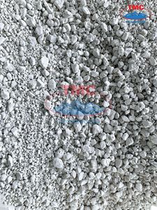 HIGH PURITY QUICKLIME LUMP FOR EFFICIENT WATER TREATMENT WITH SIZE GRANULAR 0-2.5CM LUMP 1-8CM TECHMICOM QUICKLIME - Product Image 3