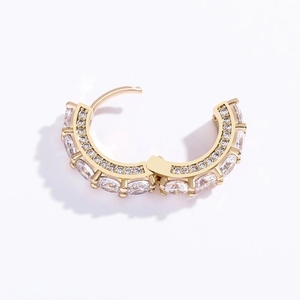 Élégantes boucles d'oreilles pour femmes avec diamants de laboratoire, en argent/or/or rose, style tendance, brillance éclatante, plaqué or rose, certifiées IGI - Product Image 5