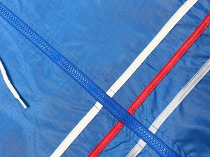 เสื้อแจ็คเก็ตวิ่งแฟชั่นใหม่สำหรับผู้ชาย แจ็คเก็ตกันลมแบบมีซิป ลายสก็อต  ผู้ผลิตเสื้อแจ็คเก็ตแบบสั่งทำ - Product Image 5