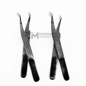 Pince à épiler pour extensions de cils en acier inoxydable noir de qualité supérieure RMI 45 degrés, avec poignée diamantée - Product Image 4
