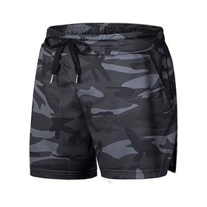 Tira reflectante para condiciones de poca luz, agarre interior en la cintura, mantiene el top en su lugar, pantalones cortos de gimnasio ajustados para hombre - Product Image 2