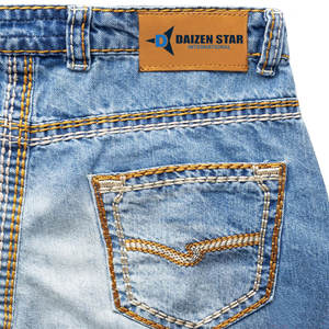 กางเกงยีนส์ขาสั้นผู้ชายสไตล์ลำลอง สีซีด ทรงกลาง เอวกลาง ปักลาย ระบายอากาศได้ดี เป็นมิตรกับสิ่งแวดล้อม แห้งเร็ว มีซิปและกระดุม สตรีทแวร์ น้ำหนัก 220 กรัม - Product Image 5