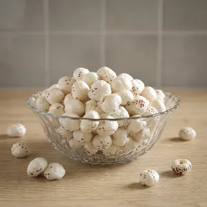 Makhana (Nuez de la India) 5 Suta, Seleccionada a Mano - Grado de Exportación Premium, Diámetro de 15mm-18mm, Marca Global Seedly, Para Consumo Tostado, 12 Meses de Caducidad - Product Image 1