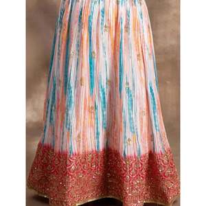 Vestido de Novia Fascinante en Blanco y Rosa con Trabajo Zari, Lehenga Choli de Chinon - Product Image 2