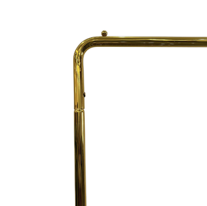 Expositor de Ropa Metálico Dorado Moderno y Resistente con Cesta para Boutique, Hotel o Lavandería - Product Image 4