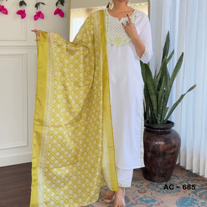 Ensemble Salwar en viscose et soie, tendance, de créateur, style indien pakistanais, dernière collection exclusive, pour femme, élégant, pour fêtes et mariages, tenue ethnique - Product Image 1